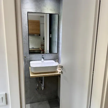 Downtown Small 3 *